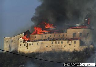 宣布禁止皇马马竞未来两个转会窗引援pg电